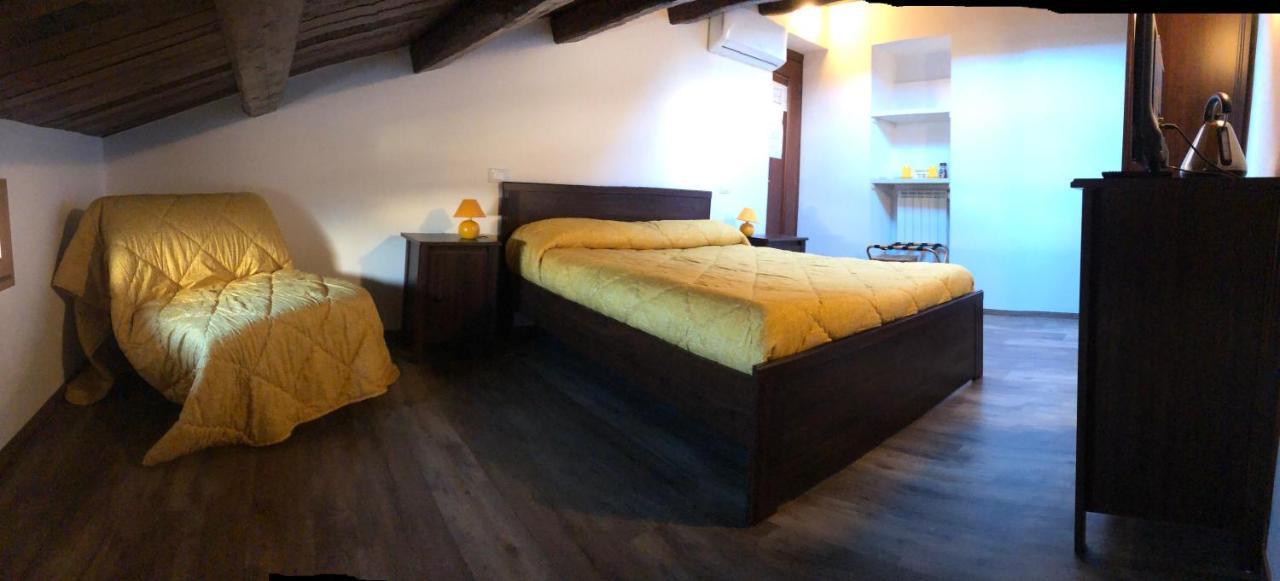 Bb Il Re Alla Reginella Guest House روما المظهر الخارجي الصورة