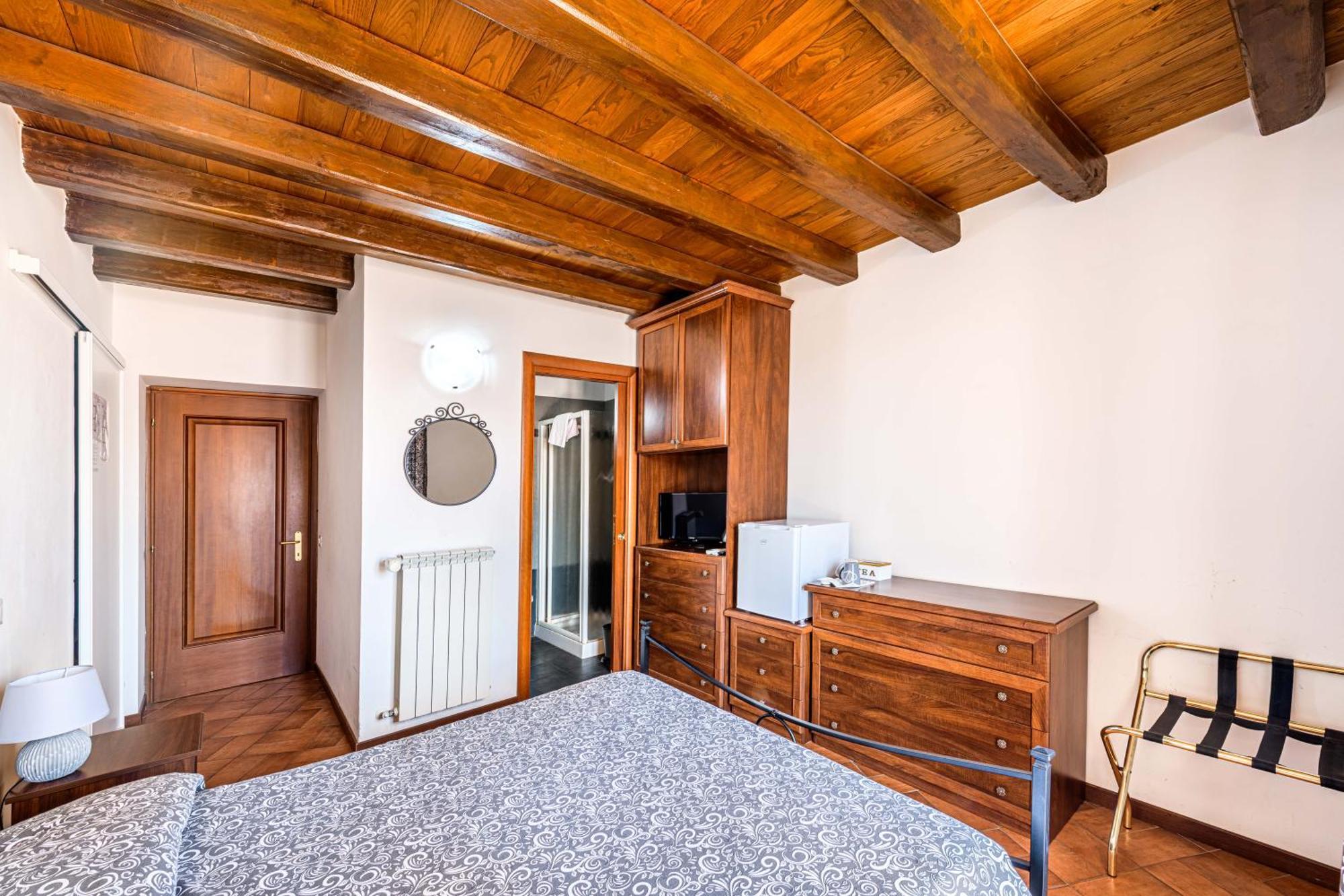 Bb Il Re Alla Reginella Guest House روما المظهر الخارجي الصورة