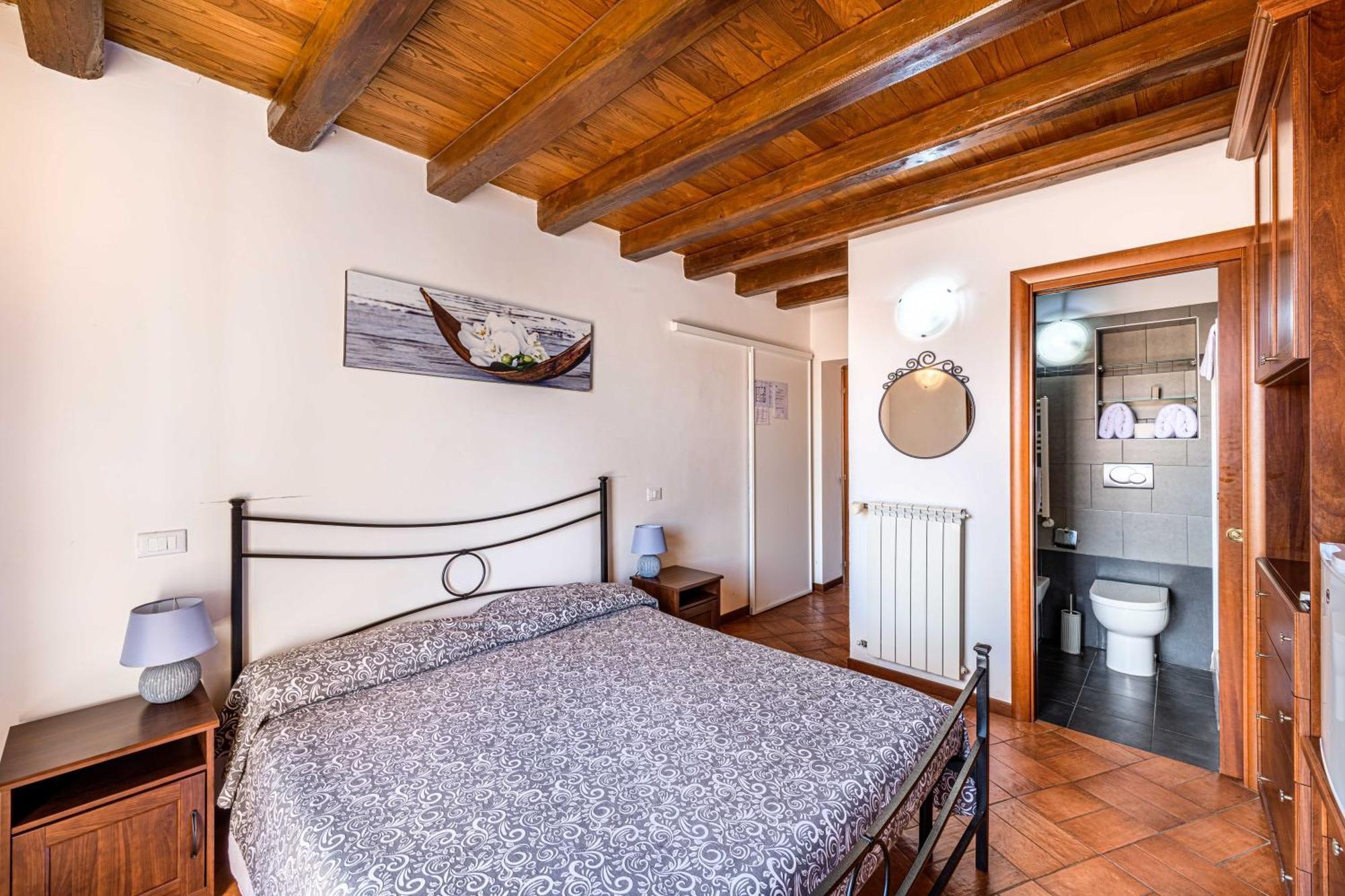Bb Il Re Alla Reginella Guest House روما المظهر الخارجي الصورة
