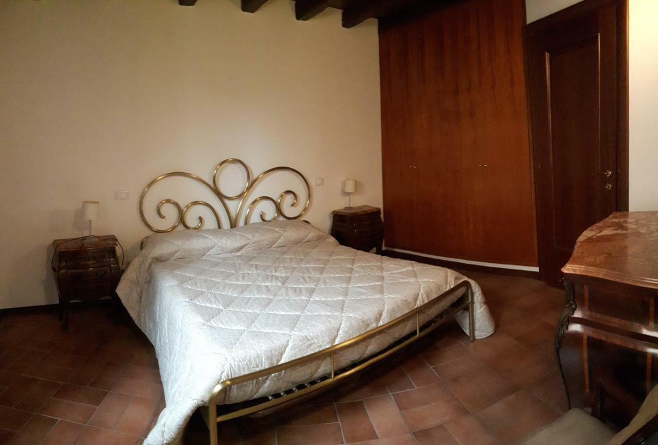 Bb Il Re Alla Reginella Guest House روما المظهر الخارجي الصورة