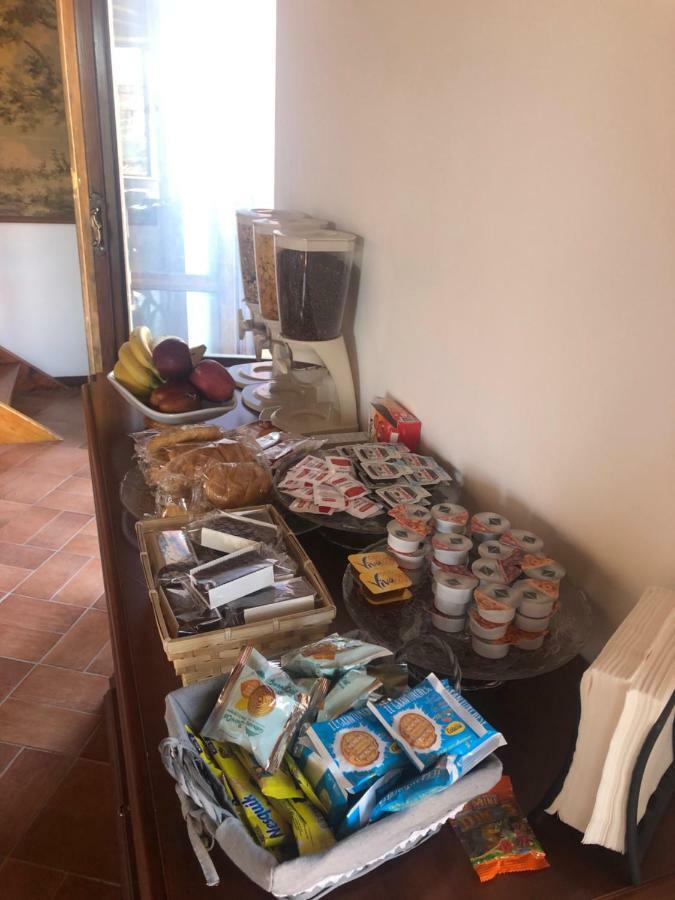 Bb Il Re Alla Reginella Guest House روما المظهر الخارجي الصورة