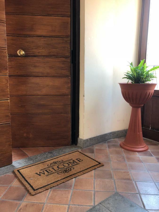 Bb Il Re Alla Reginella Guest House روما المظهر الخارجي الصورة