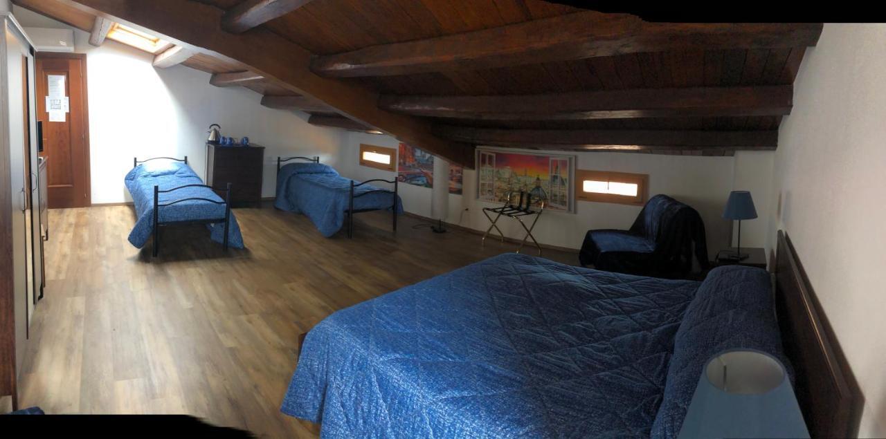 Bb Il Re Alla Reginella Guest House روما المظهر الخارجي الصورة